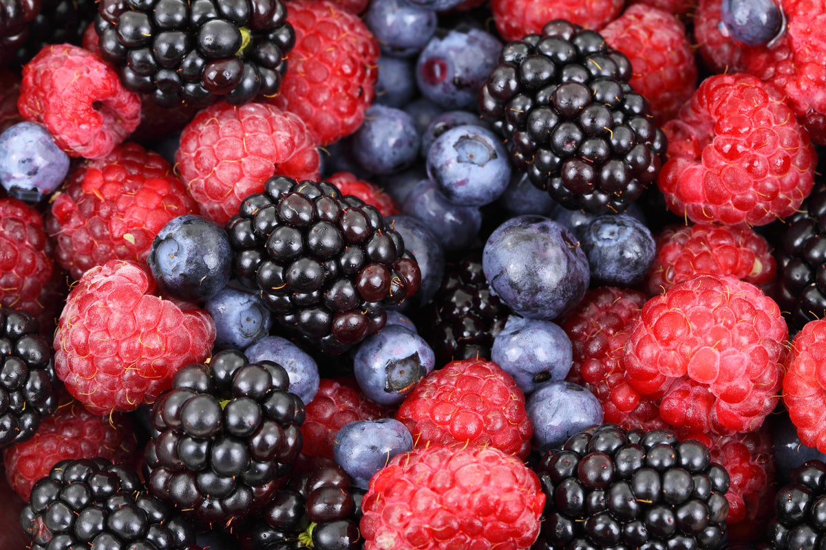 3-piece-aluminium-print-fruity-berries