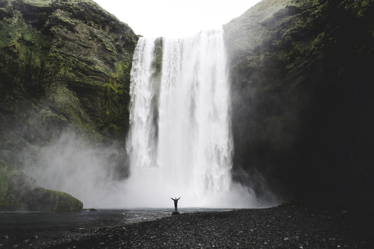 framedposter-print-spectacular-waterfall