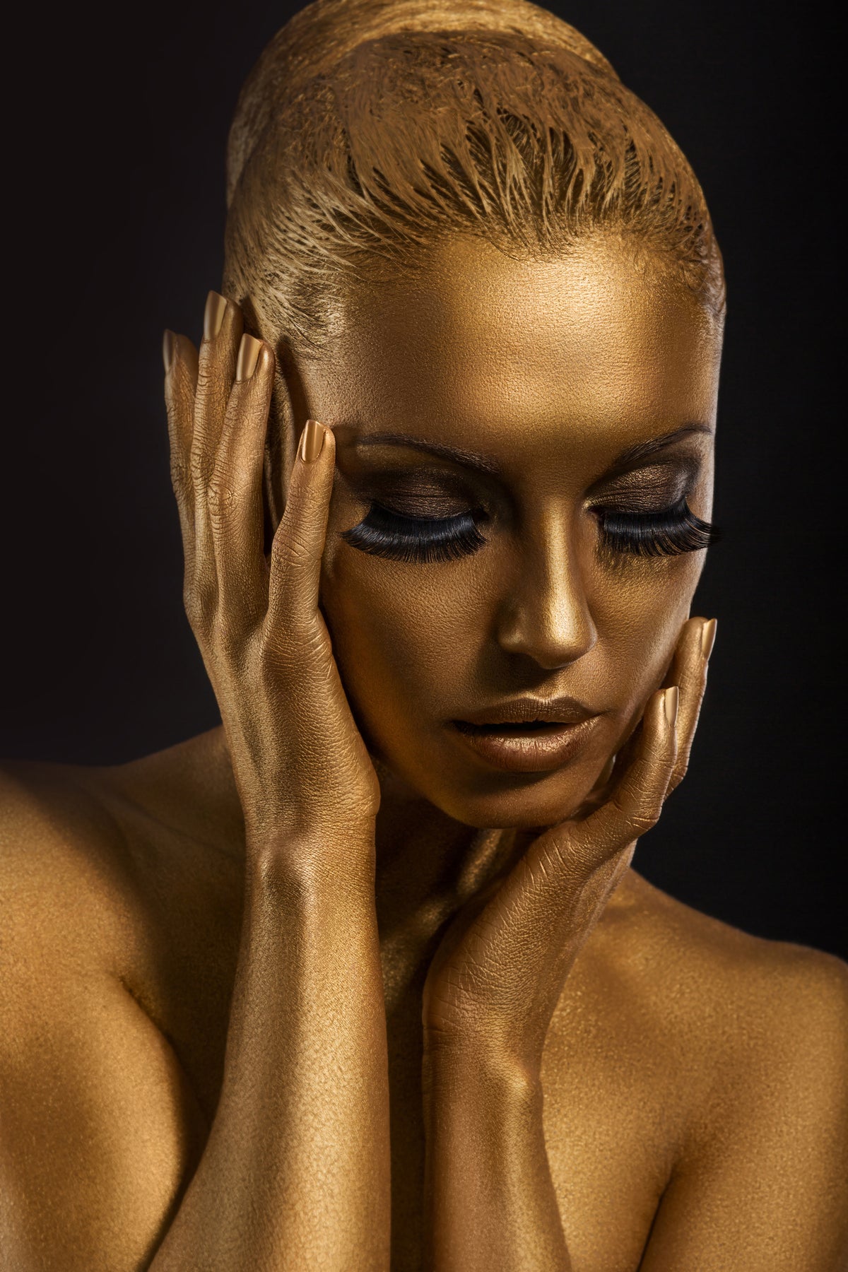canvas-print-gold-face