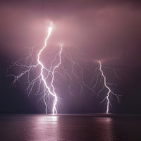 canvas-print-thunderbolt-over-the-sea