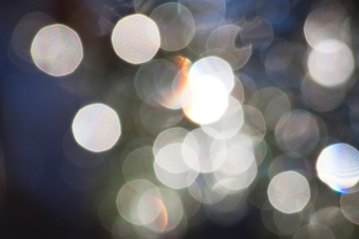 modern-3-piece-aluminium-print-abstract-light-dots