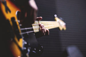 modern-3-piece-acrylic-print-guitar-player