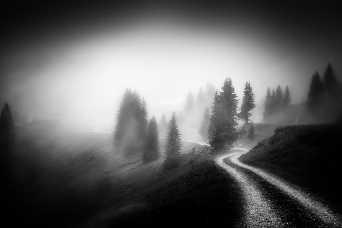 modern-3-piece-aluminium-print-in-the-mountains
