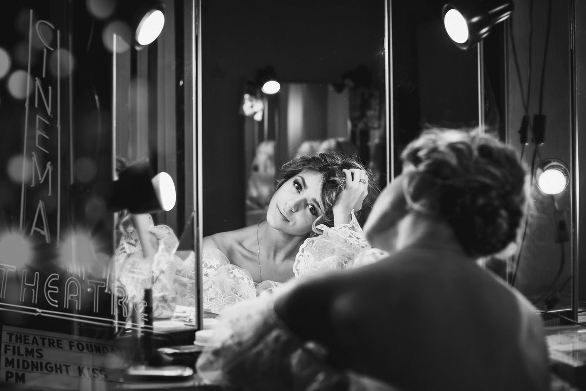 modern-3-piece-canvas-print-backstage