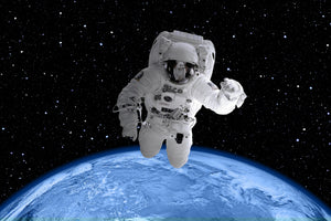 modern-3-piece-canvas-print-in-the-spacesuit