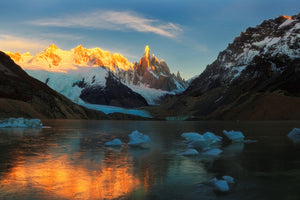 3-piece-canvas-print-morning-light-at-cerro-torre