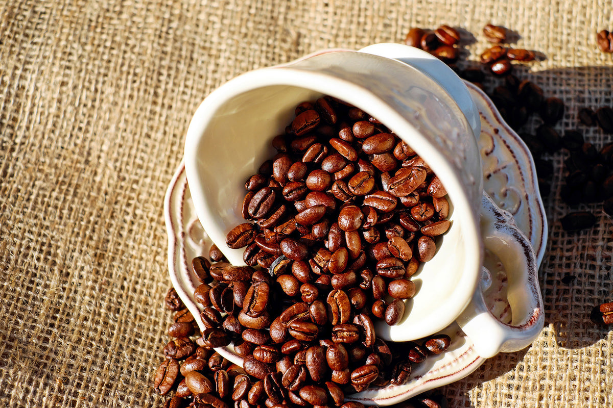 aluminium-print-coffee-beans-in-the-cup