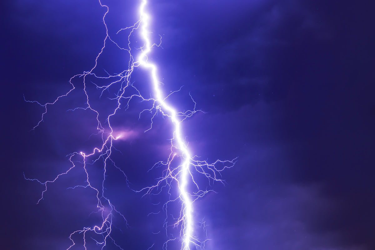 canvas-print-imposing-lightning