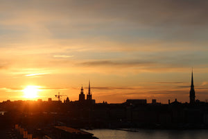 3-piece-canvas-print-city-in-the-evening-light