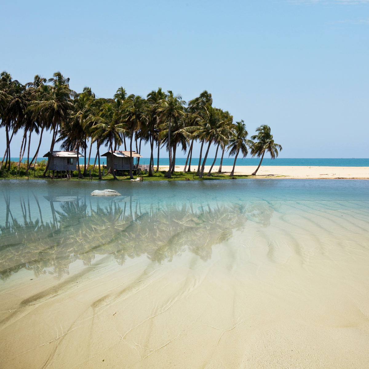 canvas-print-the-sea-and-the-island