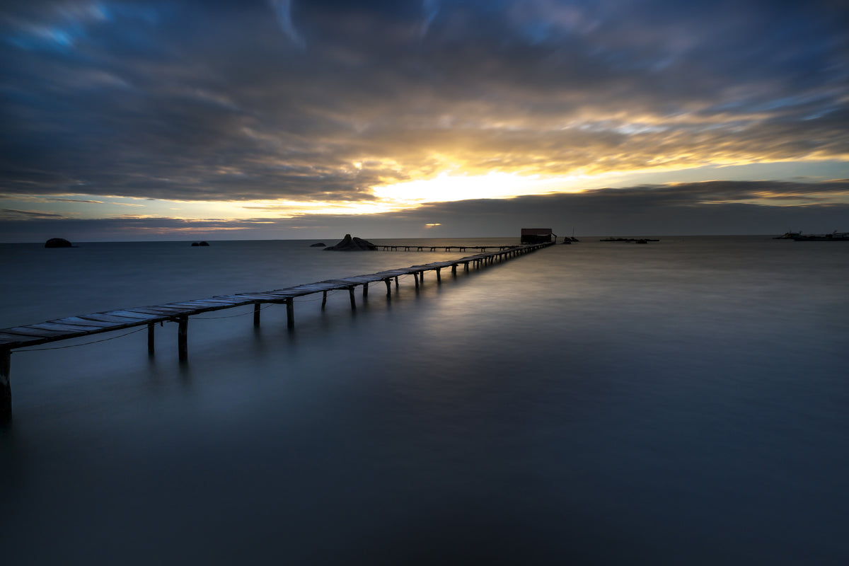 framedposter-print-evening-mood-on-the-long-jetty
